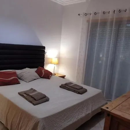 Olhos De Agua Apartman