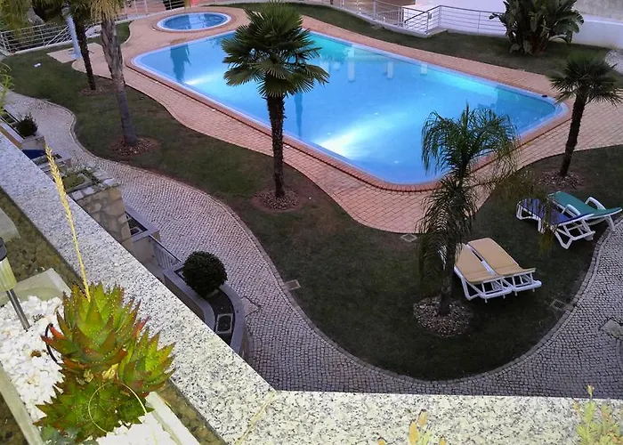 Olhos De Agua Apartman *